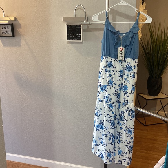 Brand: PatPat Floral Dress Size Small - Picture 2 of 4